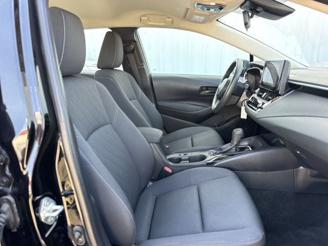 Used 2024 Toyota Corolla LE FWD image 27