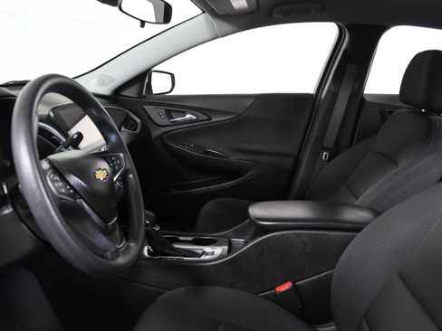 Used 2024 Chevrolet Malibu LS w/ Driver Confidence Package image 19