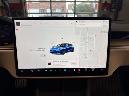 Used 2021 Tesla Model S Plaid image 21