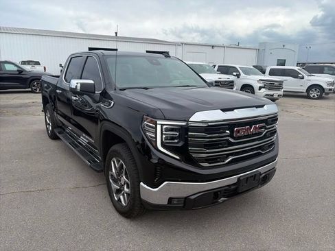 Used 2025 GMC Sierra 1500 SLT w/ SLT Premium Package AWD/4WD image 8