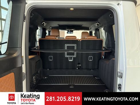 Used 2023 Mercedes-Benz G 550 image 16