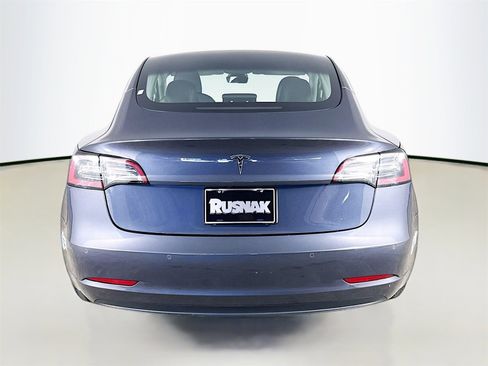 Used 2021 Tesla Model 3 Standard Range Plus image 6