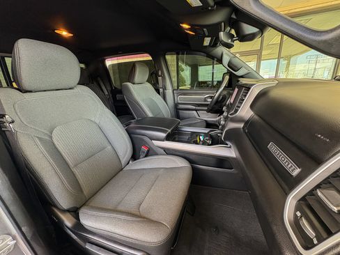 Used 2022 RAM 1500 Big Horn AWD/4WD image 23