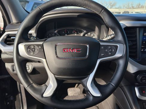 Used 2023 GMC Acadia SLT image 14