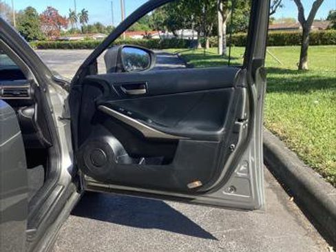 Used 2017 Lexus IS 200t image 17