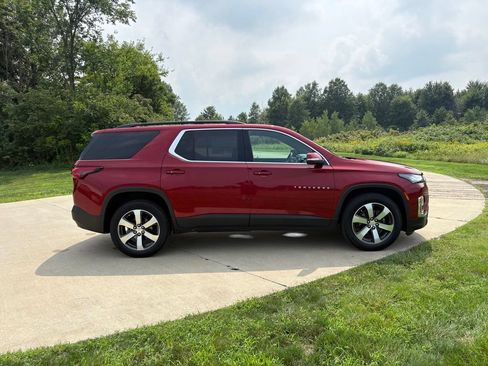 Used 2023 Chevrolet Traverse LT w/ LT Premium Package AWD/4WD image 10