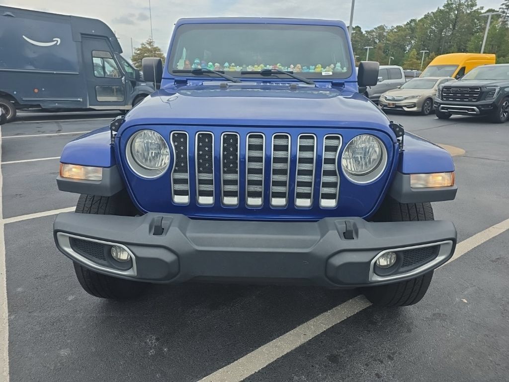 Used 2018 Jeep Wrangler Unlimited Sahara AWD/4WD image 3
