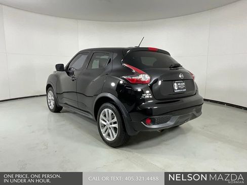 Used 2015 Nissan Juke SV w/ Technology Package image 6