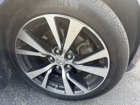 Used 2016 Nissan Maxima 3.5 SV FWD image 6