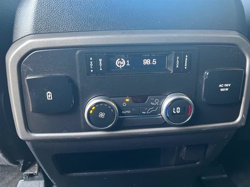 Used 2019 Ford Expedition XLT w/ Equipment Group 202A AWD/4WD image 24