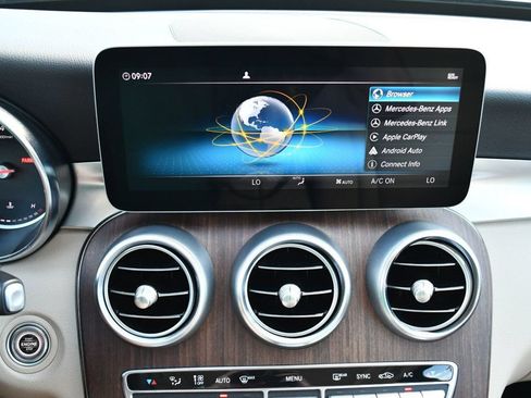 Used 2019 Mercedes-Benz C 300 4MATIC Sedan image 55