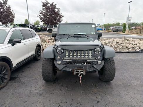 Used 2017 Jeep Wrangler Unlimited Sport w/ Quick Order Package 24S AWD/4WD image 2