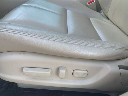 Used 2010 Honda Crosstour EX-L image 12