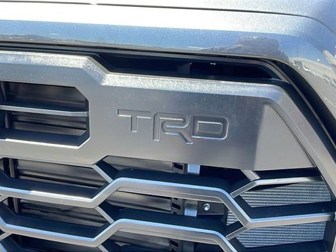 New 2026 Toyota Tundra Limited AWD/4WD image 10