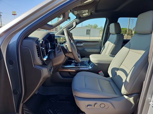 New 2026 Chevrolet Silverado 1500 LT w/ Z71 Off-Road Package AWD/4WD image 15