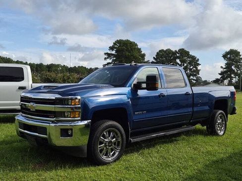 Used 2018 Chevrolet Silverado 2500 LT w/ LT Fleet Convenience Package AWD/4WD image 8