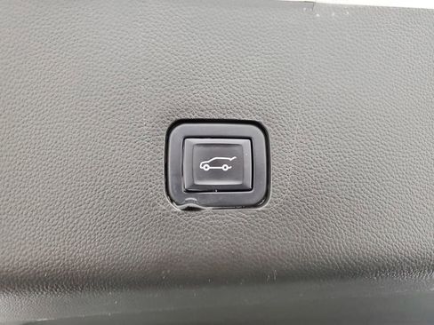 Certified 2022 Chevrolet Traverse RS image 36