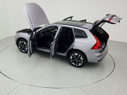 New 2026 Volvo XC60 B5 Plus w/ Protection Package Premier image 36