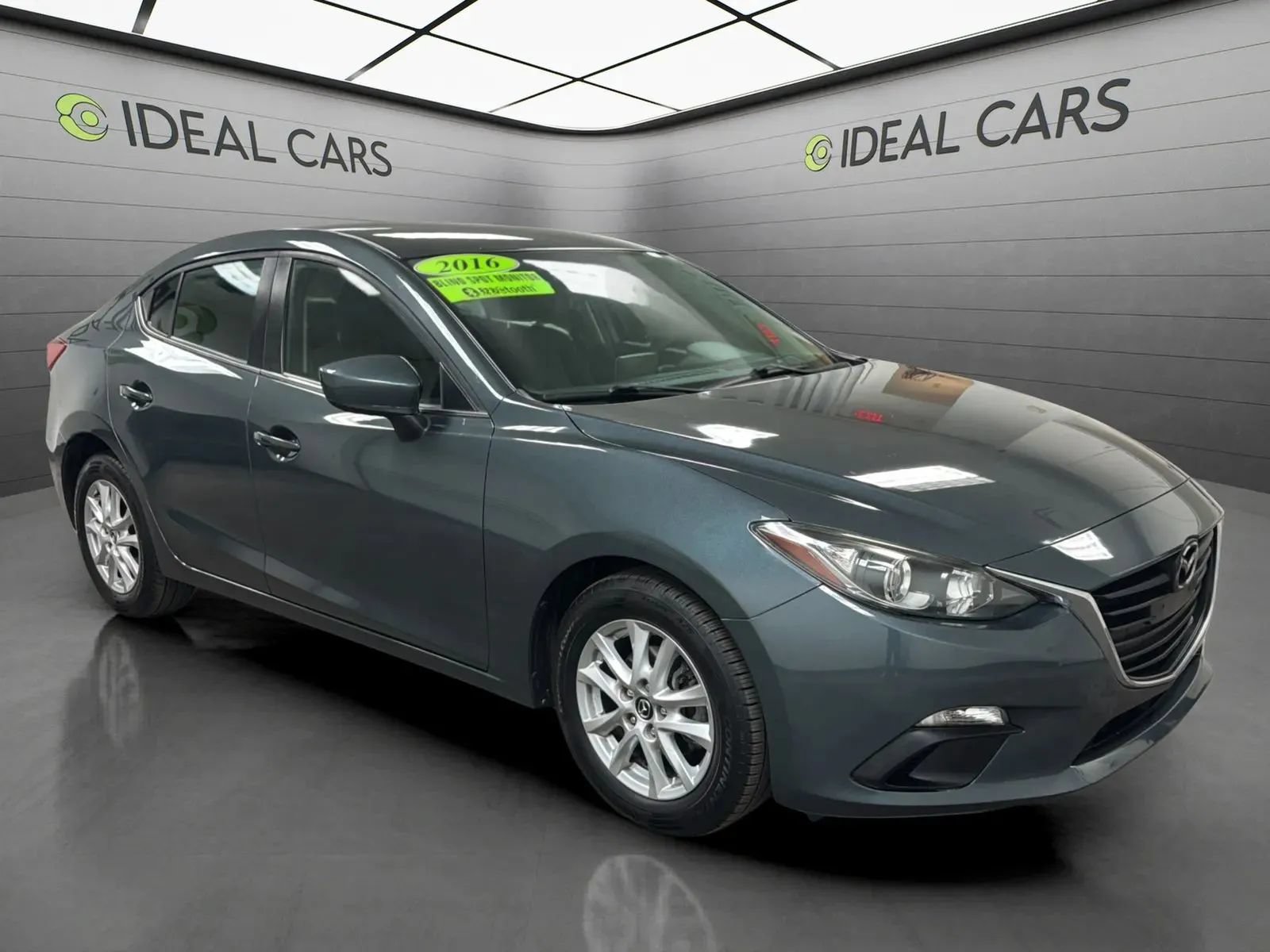 Used 2016 MAZDA MAZDA3 i Sport w/ Preferred Equipment Package FWD image 3