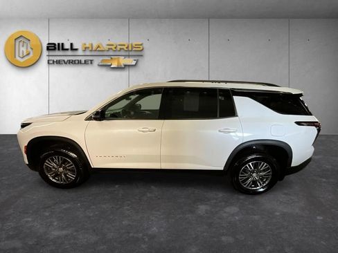 Used 2026 Chevrolet Traverse LT w/ LPO, Floor Liner Package AWD/4WD image 13