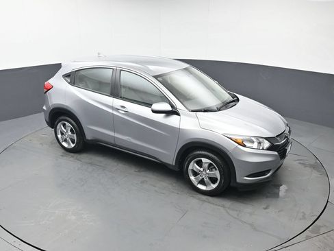 Used 2018 Honda HR-V LX image 41