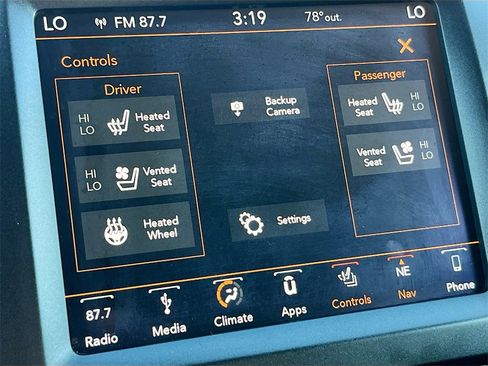 Used 2019 Jeep Cherokee Trailhawk image 20