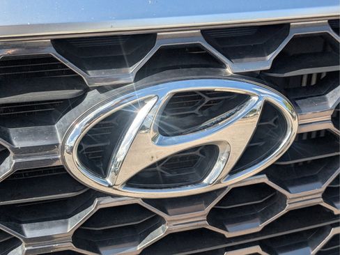 Used 2020 Hyundai Santa Fe SEL FWD image 35
