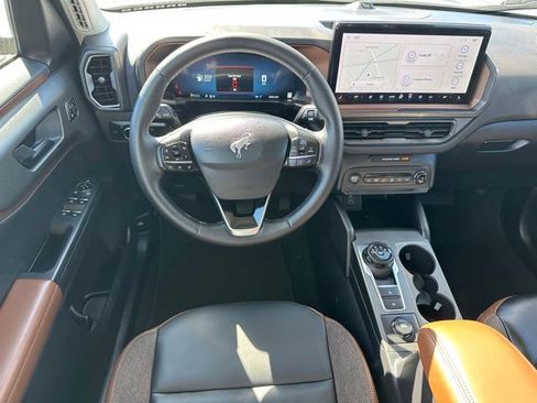 Used 2025 Ford Bronco Sport Outer Banks w/ Outer Banks Tech Package+ AWD/4WD image 12