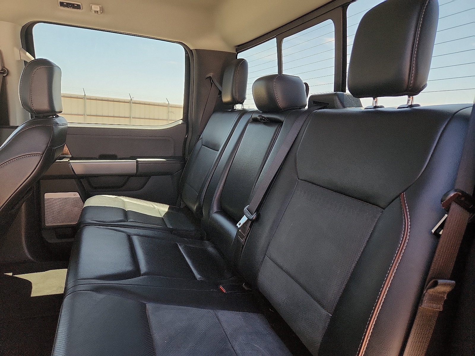 Used 2023 Ford F150 Lariat AWD/4WD image 9