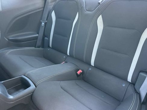 Used 2019 Chevrolet Camaro LT RWD image 4