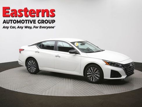 Used 2025 Nissan Altima 2.5 SV image 47