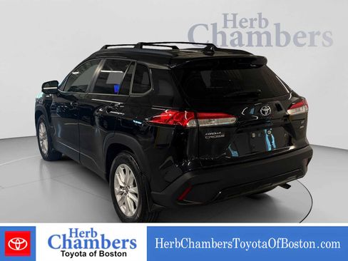 Used 2024 Toyota Corolla Cross LE w/ Moonroof Package AWD/4WD image 3