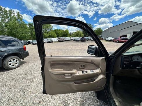 Used 2003 Toyota Tacoma 4x4 Xtracab image 22