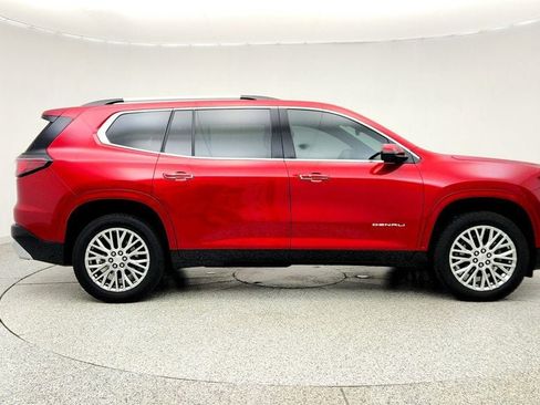 Used 2025 GMC Acadia Denali FWD image 4