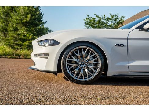 Used 2022 Ford Mustang GT Premium w/ Equipment Group 401A RWD image 10