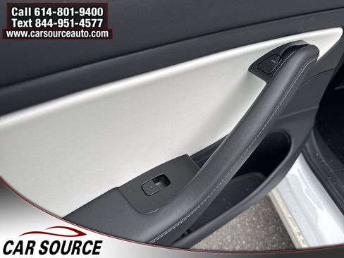 Used 2019 Tesla Model 3 Long Range image 23