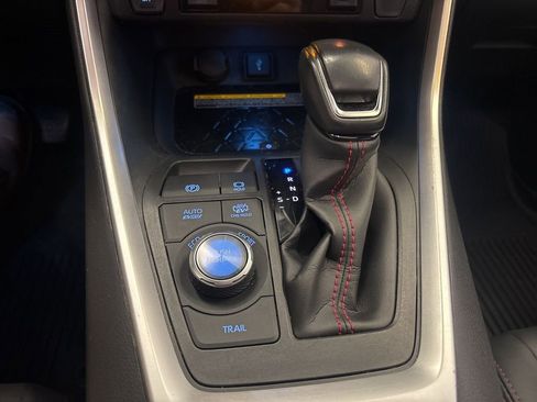 Used 2021 Toyota RAV4 XSE w/ Weather Package image 22
