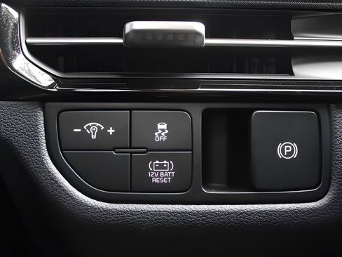 New 2026 Kia Sportage LX image 33