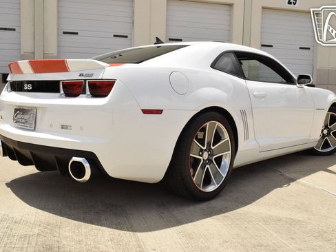 Used 2011 Chevrolet Camaro SS w/ RS Package image 14