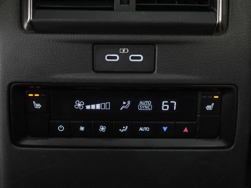 Certified 2024 MAZDA CX-90 Plug-In Hybrid w/ Premium Plus image 24