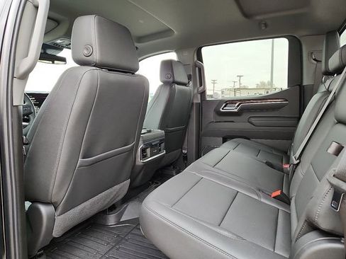 New 2026 GMC Sierra 1500 Elevation image 9