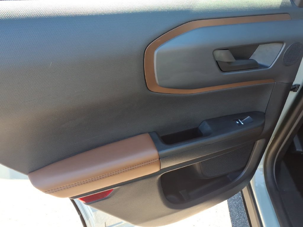 Used 2023 Ford Bronco Sport Outer Banks w/ Tech Package AWD/4WD image 12