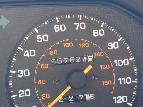 Used 1988 Toyota Celica GT FWD image 3