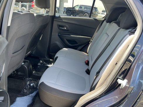 Used 2021 Chevrolet Trax LS w/ Tint and Cruise Package image 24