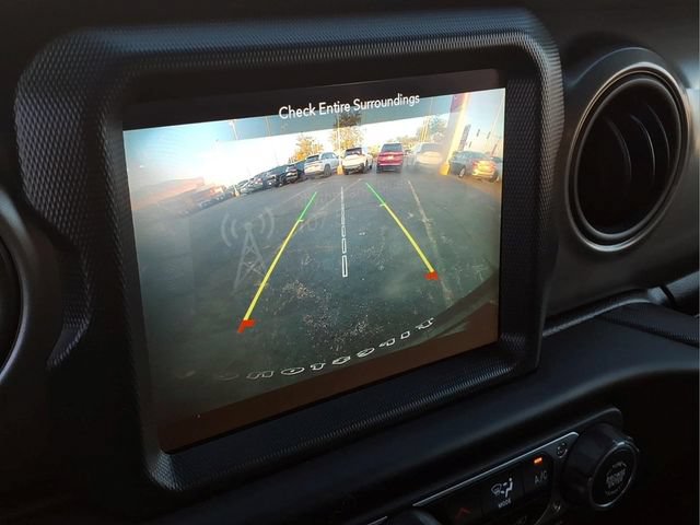 Used 2023 Jeep Wrangler Unlimited w/ 8.4" Radio Group AWD/4WD image 10