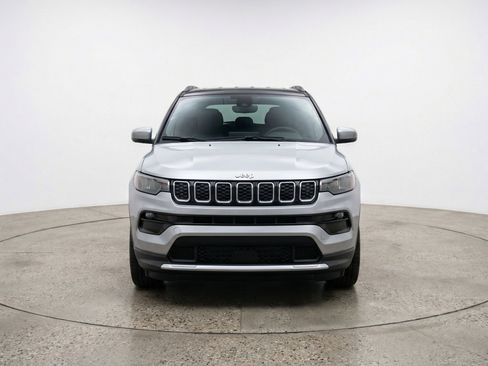 Used 2025 Jeep Compass Limited image 2