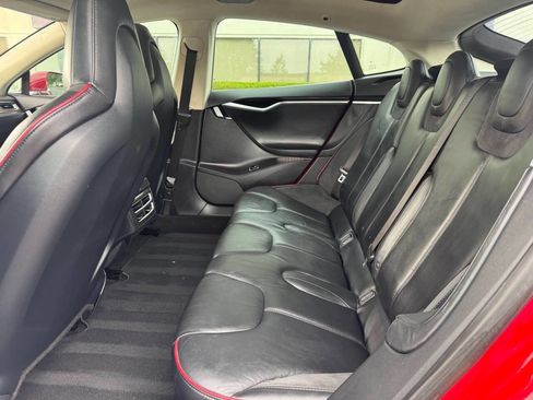 Used 2013 Tesla Model S Performance image 21