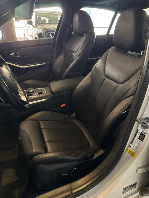 Used 2024 BMW 330i Sedan RWD image 5