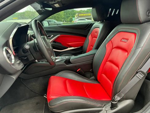 Used 2016 Chevrolet Camaro SS RWD image 6