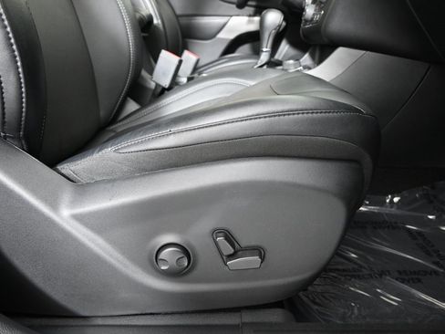 Used 2022 Jeep Cherokee Limited image 14